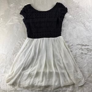 B. Darlin Two Tone Party Dress Juniors Size 7/8 Black White A-Line